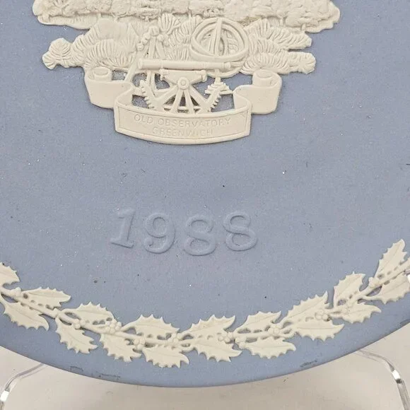 Vintage Wedgwood Plate Old Observatory Greenwich 1988 Christmas Blue Jasperware - Picture 4 of 9